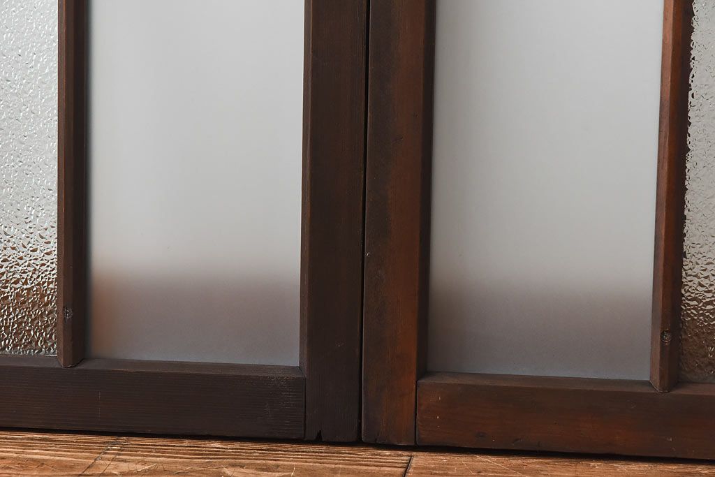 昭和レトロ　味わい漂う小振りな引き戸(窓、ガラス戸、明り取り)3枚セット