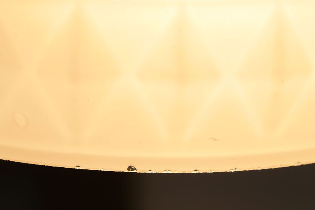 昭和レトロ　モダンなダイヤ柄が目を引くペンダントライト(天井照明、吊り下げ照明)