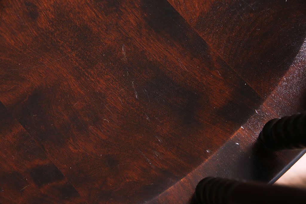 中古美品　北海道民芸家具　HM626　樺材　華やかな印象のダイニングチェア(椅子、ウィンザーチェア、ワークチェア、ウインザーチェア)(定価約7万円)(1)