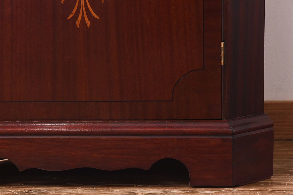 ヴィンテージ家具　イギリスビンテージ　マホガニー材　コーナーラック(飾り棚、戸棚)