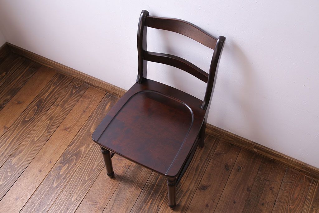 中古美品　北海道民芸家具　HM686 シンプルな小振りのチェア(ダイニングチェア、椅子、板座チェア)(定価約6万円)
