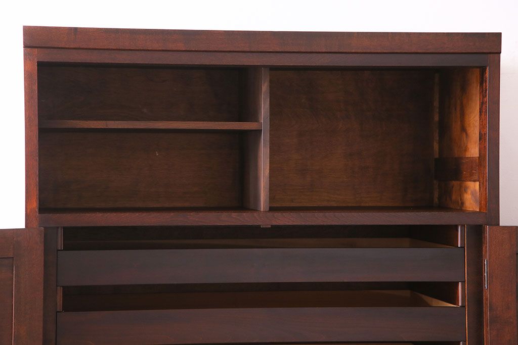 中古美品　松本民芸家具　直線的なデザインが美しいD型和タンス(箪笥、チェスト)(定価約54万円)