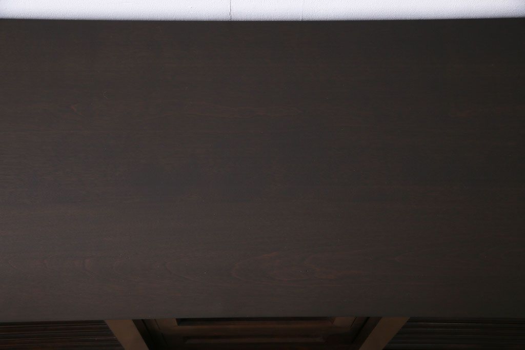 中古美品　松本民芸家具　直線のデザインが印象的なサイドボード(ローボード、収納棚、戸棚)(定価約33万円)