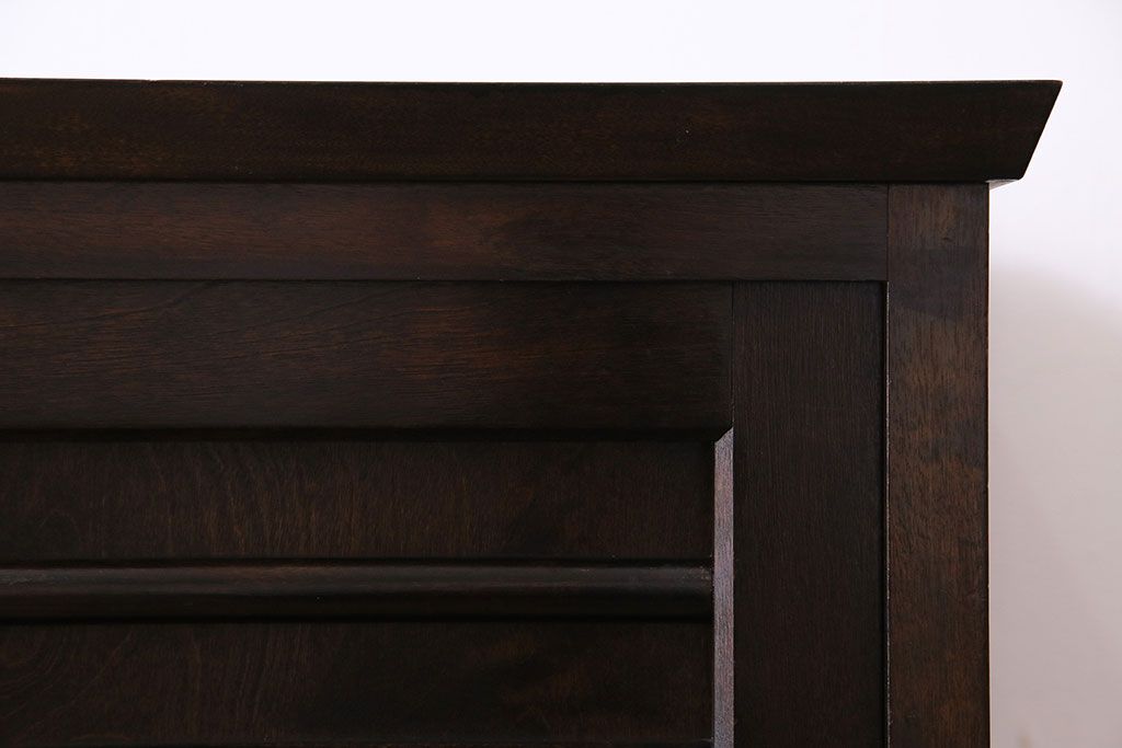 中古美品　松本民芸家具　直線のデザインが印象的なサイドボード(ローボード、収納棚、戸棚)(定価約33万円)