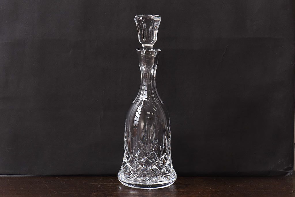 アンティーク雑貨　上品な雰囲気漂うカットガラスのデキャンタ(酒器、水差し)
