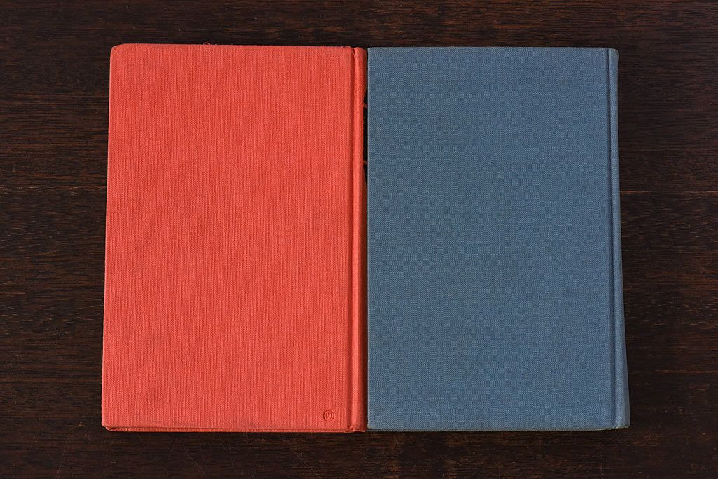 アンティーク雑貨　イギリスアンティーク　飾るだけで様になる本(洋書、古書、英字本)2冊セット