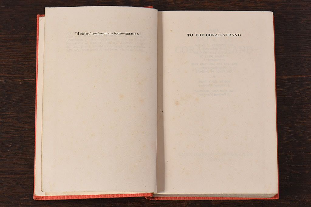 アンティーク雑貨　イギリスアンティーク　飾るだけで様になる本(洋書、古書、英字本)2冊セット