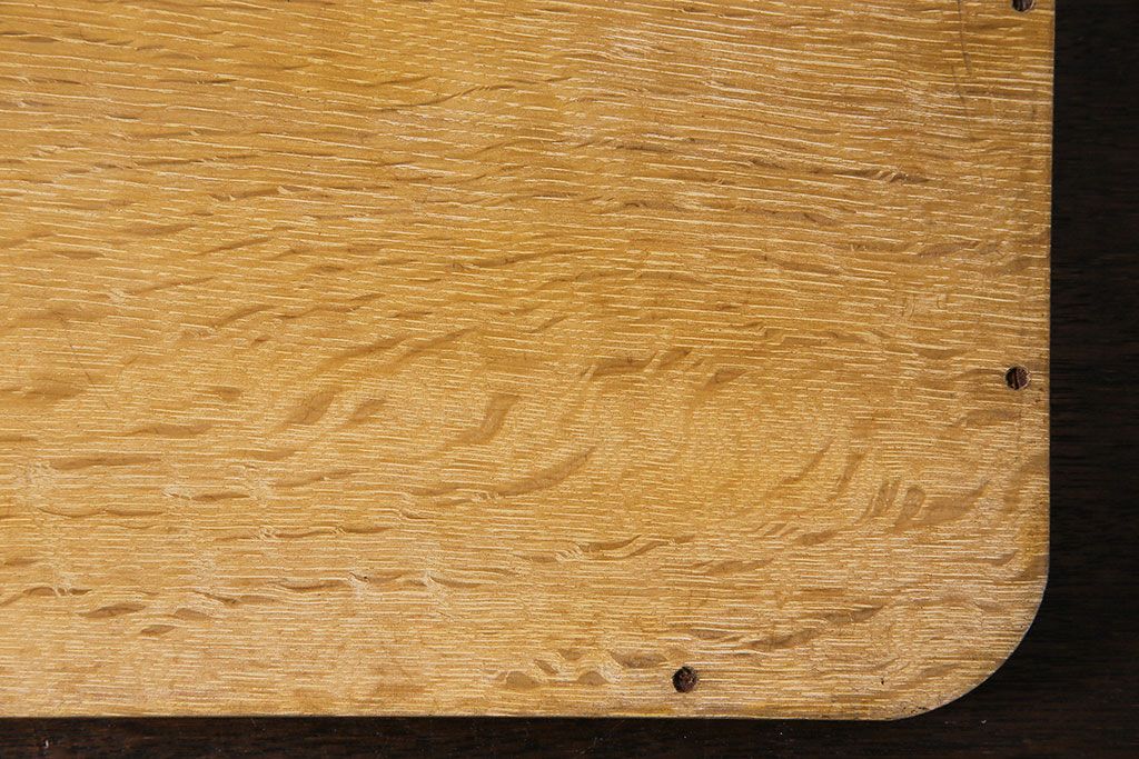 アンティーク雑貨　昭和中期　オーク(ナラ)材　素朴な雰囲気漂うお盆(木製トレー)(2)