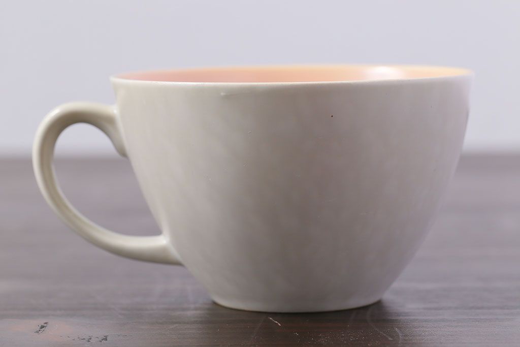 イギリスビンテージ　Poole Pottery(プール・ポタリー)　Twintone(ツイントーン)　Peach Bloom×Seagull　カップ&ソーサー