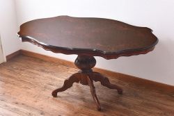イタリア製　中古　象嵌入りの優雅なダイニングテーブル