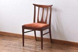 北欧家具　G-PLAN(ジープラン)　洗練された雰囲気のダイニングチェア(椅子)(1)