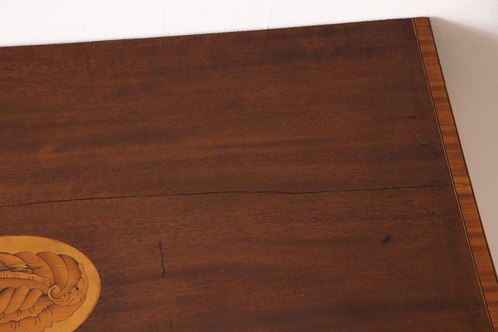 アンティーク家具　イギリスアンティーク　ウォールナット材　クラシカルなコンソールテーブル(引き出し、飾り台、サイドテーブル)