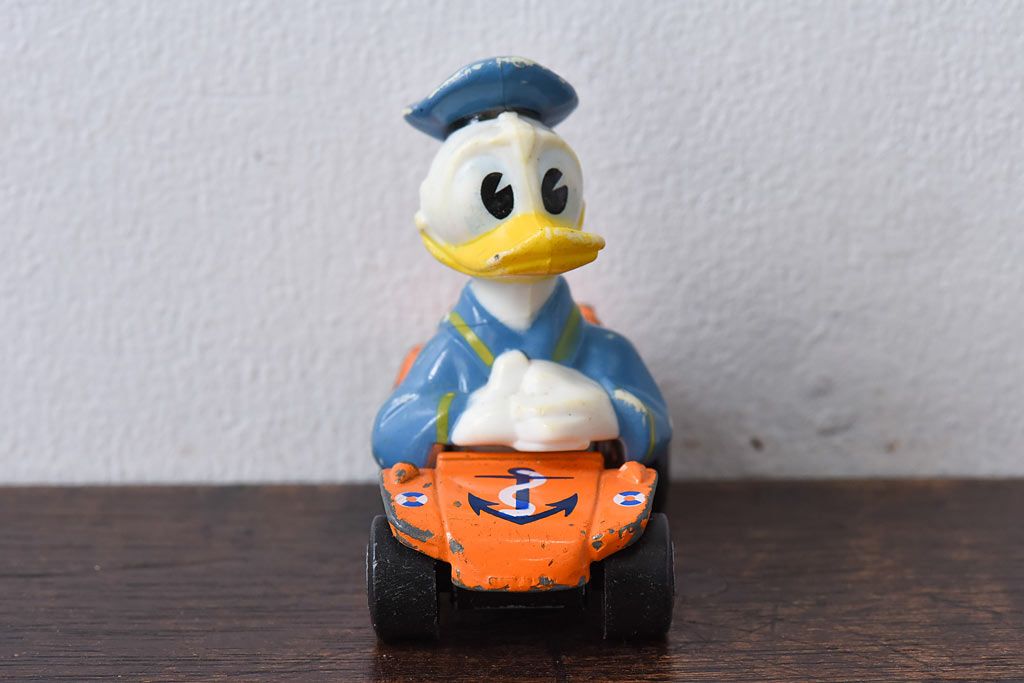 アンティーク雑貨　LESNEY社(レズニー)　matchbox(マッチボックス)　ディズニーシリーズ　NO.2　ドナルドダック　ミニカー(おもちゃ)