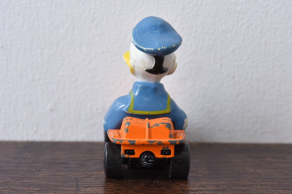 アンティーク雑貨　LESNEY社(レズニー)　matchbox(マッチボックス)　ディズニーシリーズ　NO.2　ドナルドダック　ミニカー(おもちゃ)