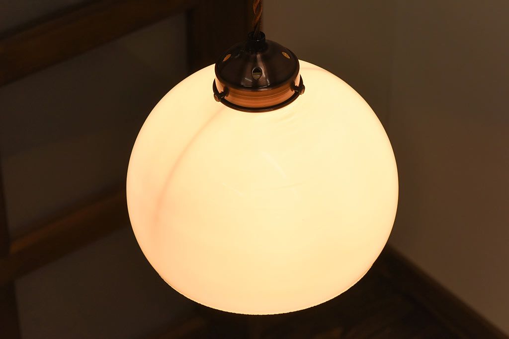 昭和レトロ　使い勝手の良いシンプルなペンダントライト(シェード、天井照明)