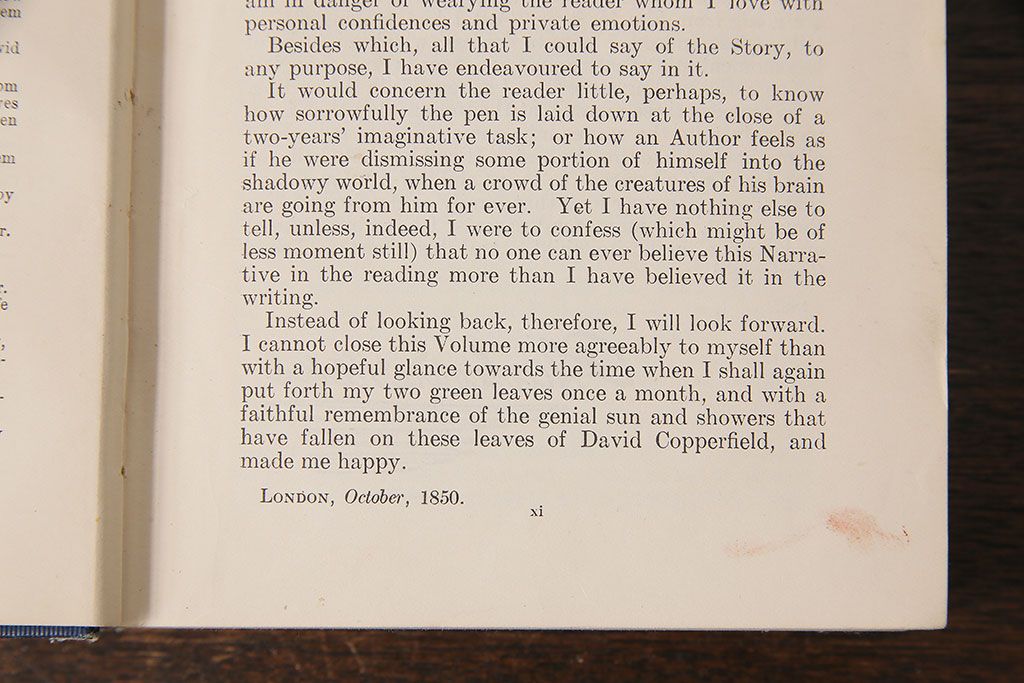 アンティーク雑貨　イギリスアンティーク　CHARLES DICKENS(チャールズ・ディケンズ)　本(洋書、英字本、小説)2冊セット