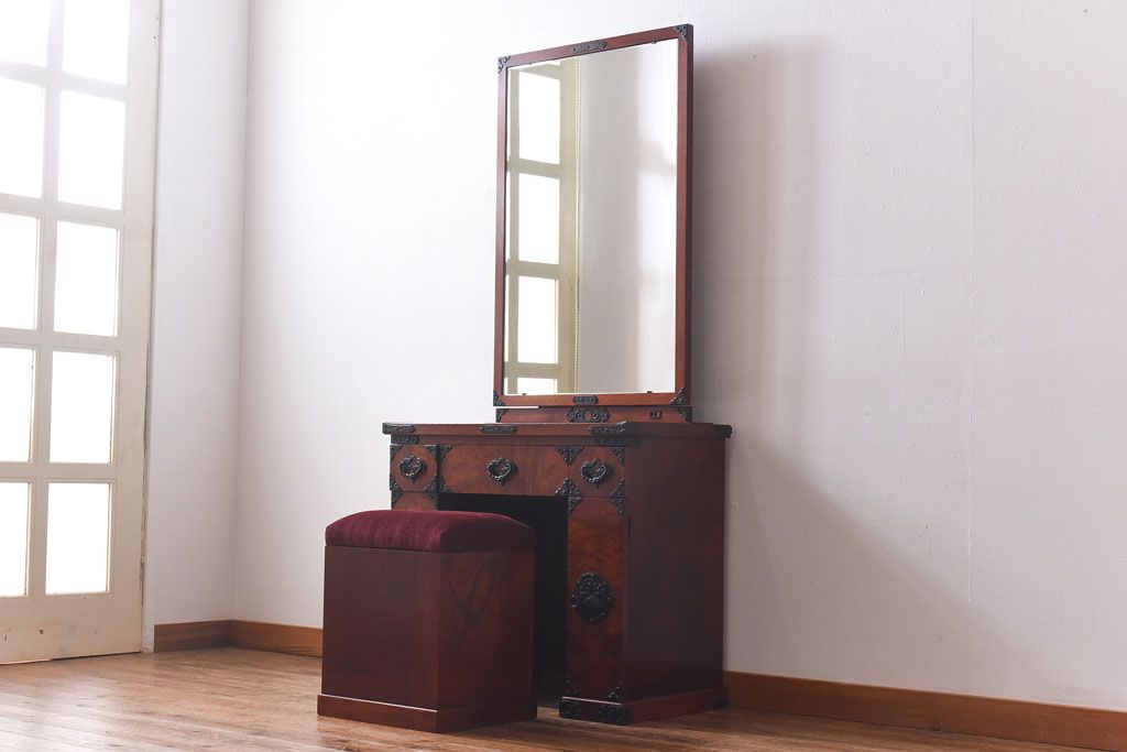 中古 伝統民芸家具 岩谷堂箪笥　スツール付きドレッサー(鏡台、ドレッシングチェスト)