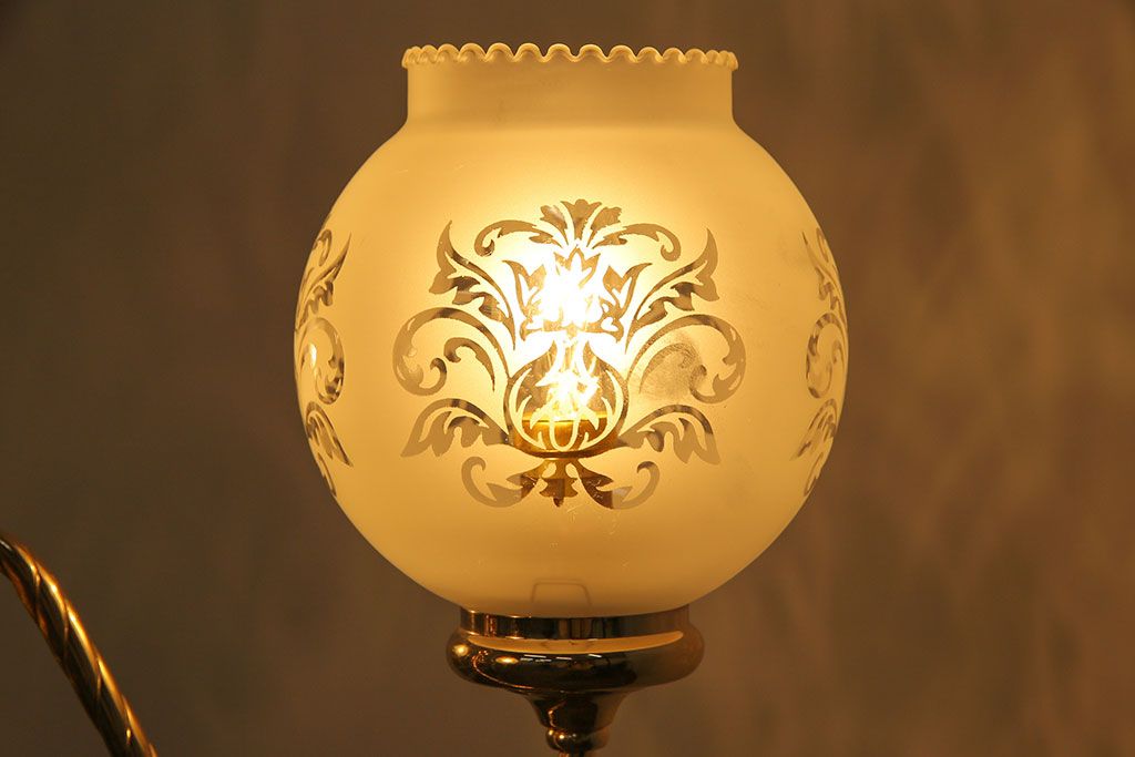 イギリスビンテージ 透かし模様がおしゃれな天井照明(シャンデリア、ランプ)