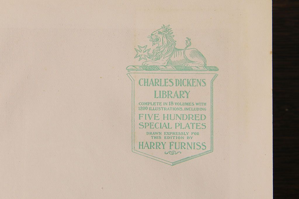 アンティーク雑貨　英国アンティーク　CHARLES DICKENS(チャールズ・ディケンズ)　洋書(本、英字本、小説)2冊セット(1)