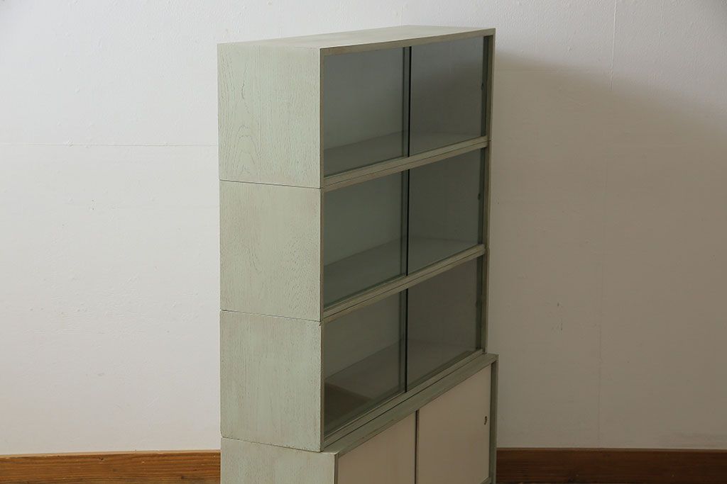 ペイント家具　淡い色合いがかわいらしいシンプルモダンなスタッキング本箱(飾り棚  、キャビネット)