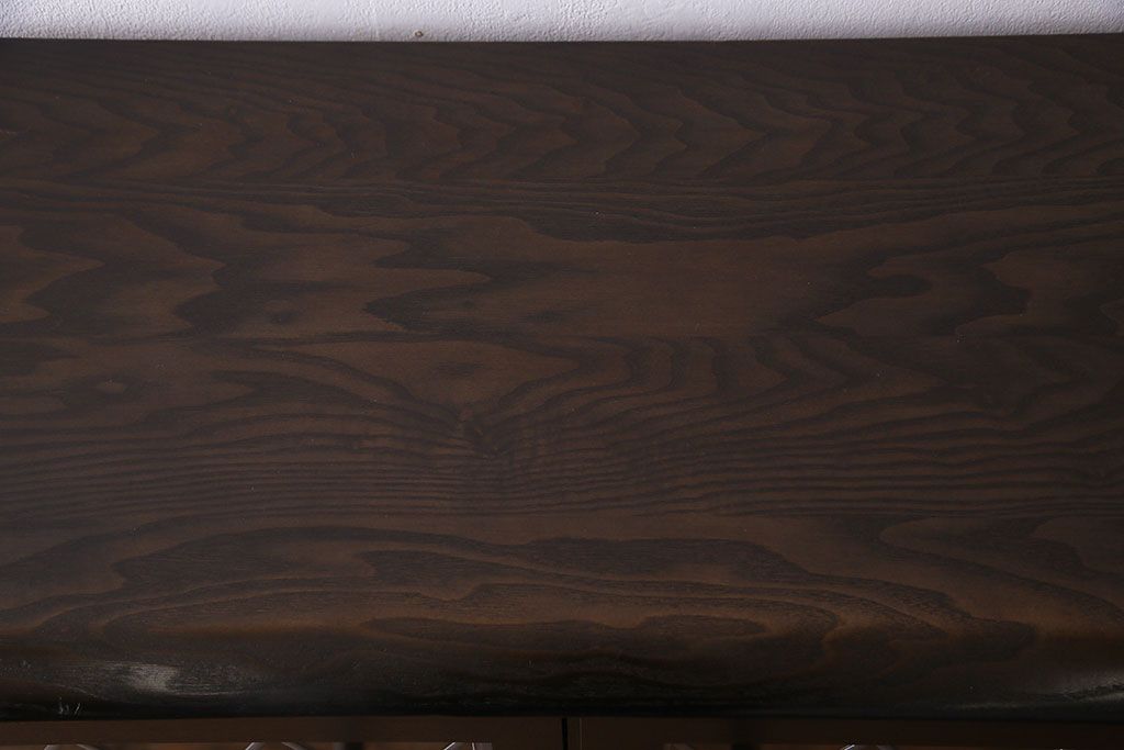 ヴィンテージ家具　【展示品】イギリスビンテージ　ニレ材　ステンドグラスが魅力のシックな本箱(収納棚、キャビネット)