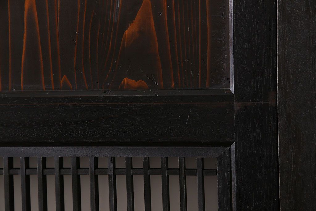 深みのある色合いと桟が魅力的な昭和初期の格子帯戸(ガラス帯戸、建具、引き戸)2枚セット