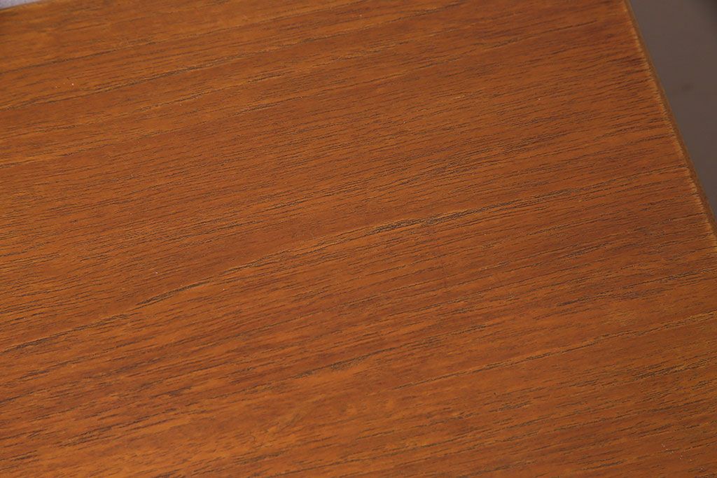 ヴィンテージ家具　北欧ビンテージ　チーク材　レア品!天板拡張式のネストテーブル(エクステンションテーブル、センターテーブル、サイドテーブル)