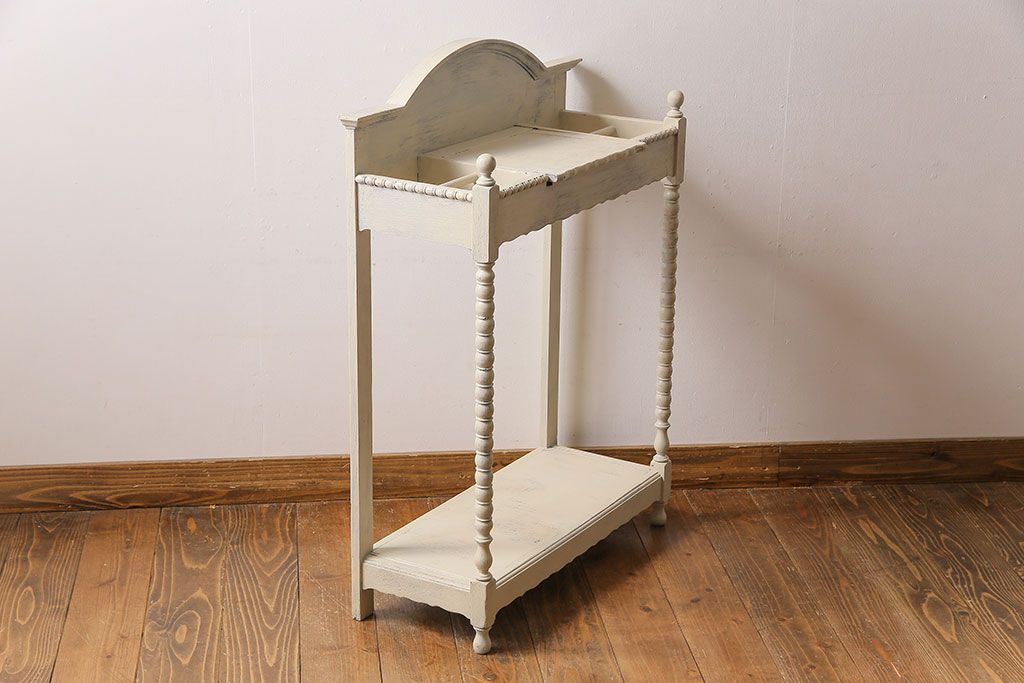 アンティーク雑貨　ペイント家具　イギリスアンティーク　エレガントなデザインの小物入れ付き傘立て(花台、サイドテーブル)