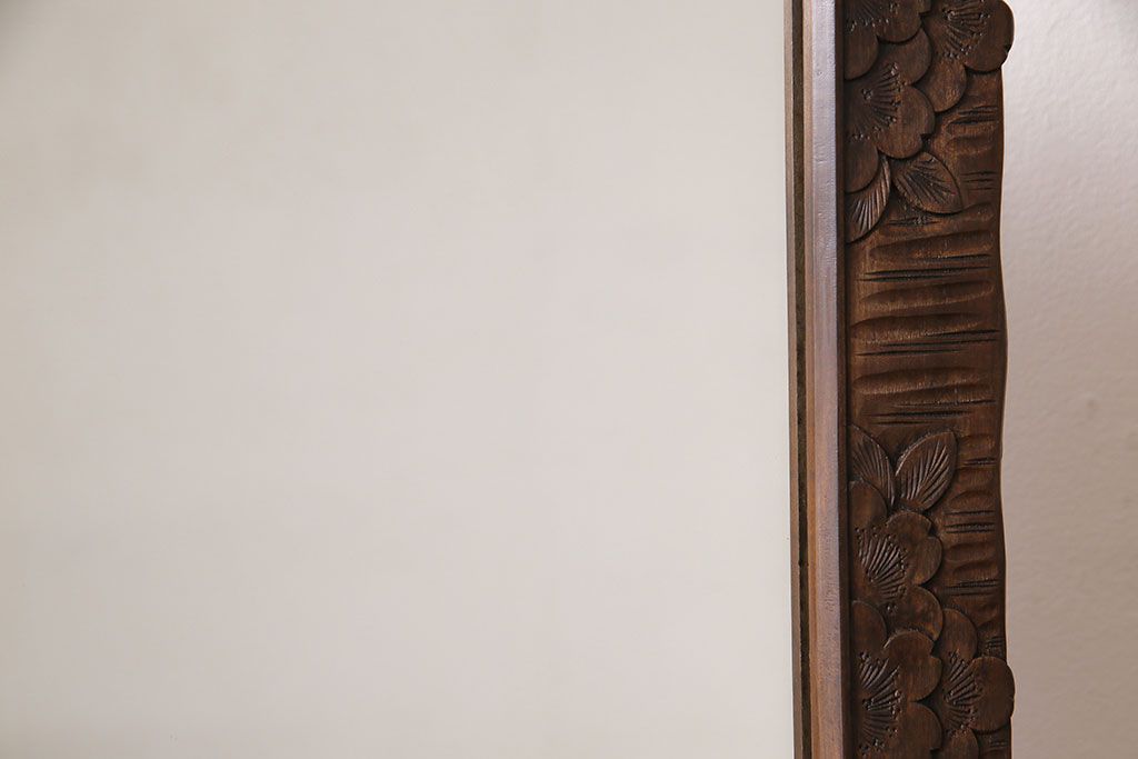 アンティーク雑貨　中古　伝統工芸軽井沢彫り　立派な桜の彫刻が美しい姿見(鏡)