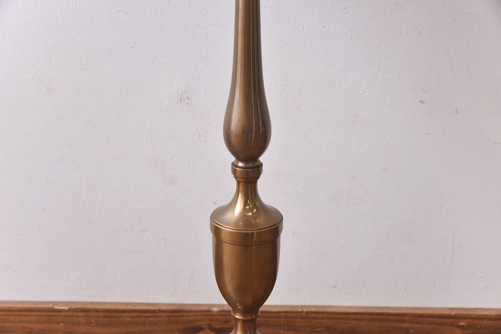 CHAPMAN社　CANDLE STICK WITH TRI-LEG BASE　真鍮製スタンドライト(フロアスタンド、照明)(定価約12万円)