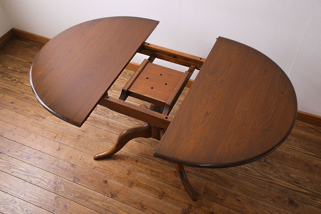 ヴィンテージ家具　イギリスビンテージ　ERCOL(アーコール)　ニレ材　オーバル型エクステンションテーブル(ダイニングテーブル、ラウンドテーブル)