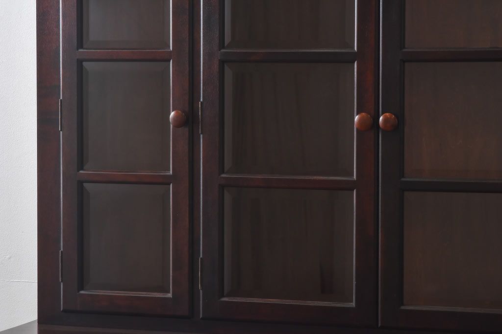 中古　松本民芸家具　レアもの!大きめの取っ手が印象的なF型食器棚(カップボード、飾り棚、収納棚)(定価約100万円)