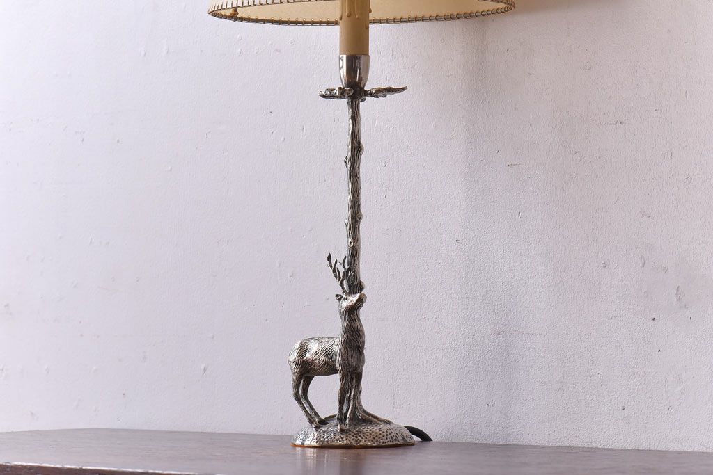 ビンテージ　VAROSA VALENTI(バロッサ バレンティ)　鹿モチーフ　高級感を醸し出すスタンドライト(テーブルランプ、卓上照明)