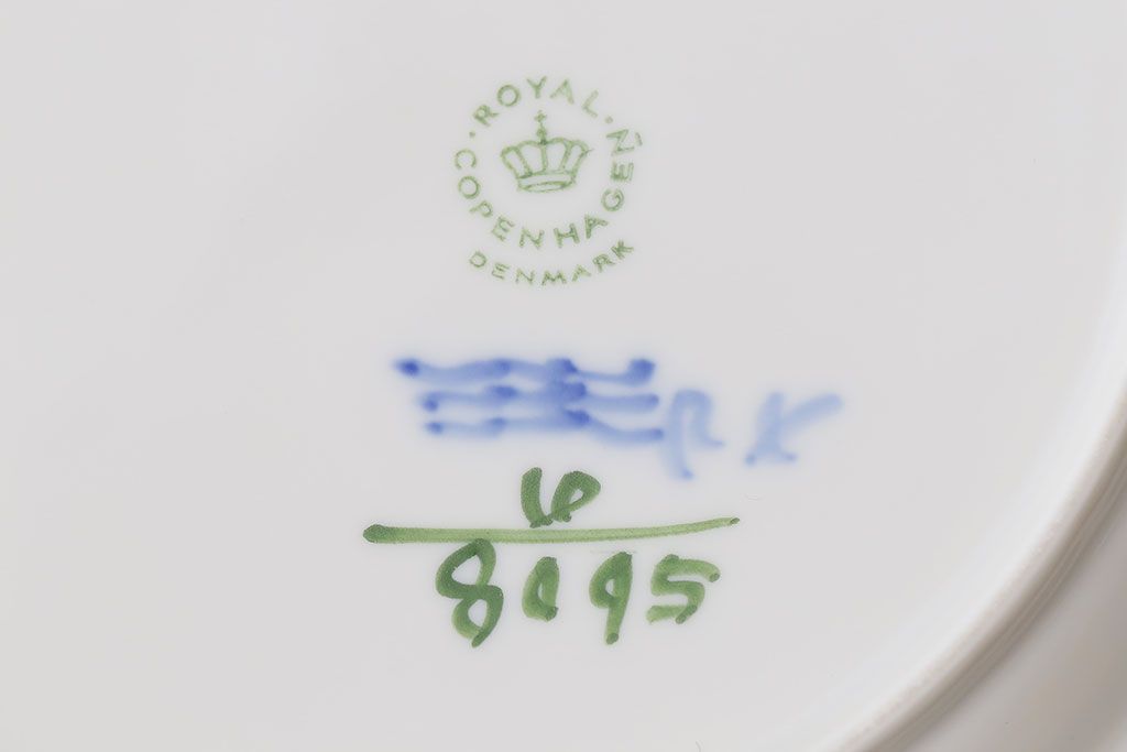 アンティーク雑貨　中古　ROYAL COPENHAGEN(ロイヤルコペンハーゲン)　ブルーフラワー　プレイン　20.5cmディーププレート(プレート、洋食器)2枚セット(2)
