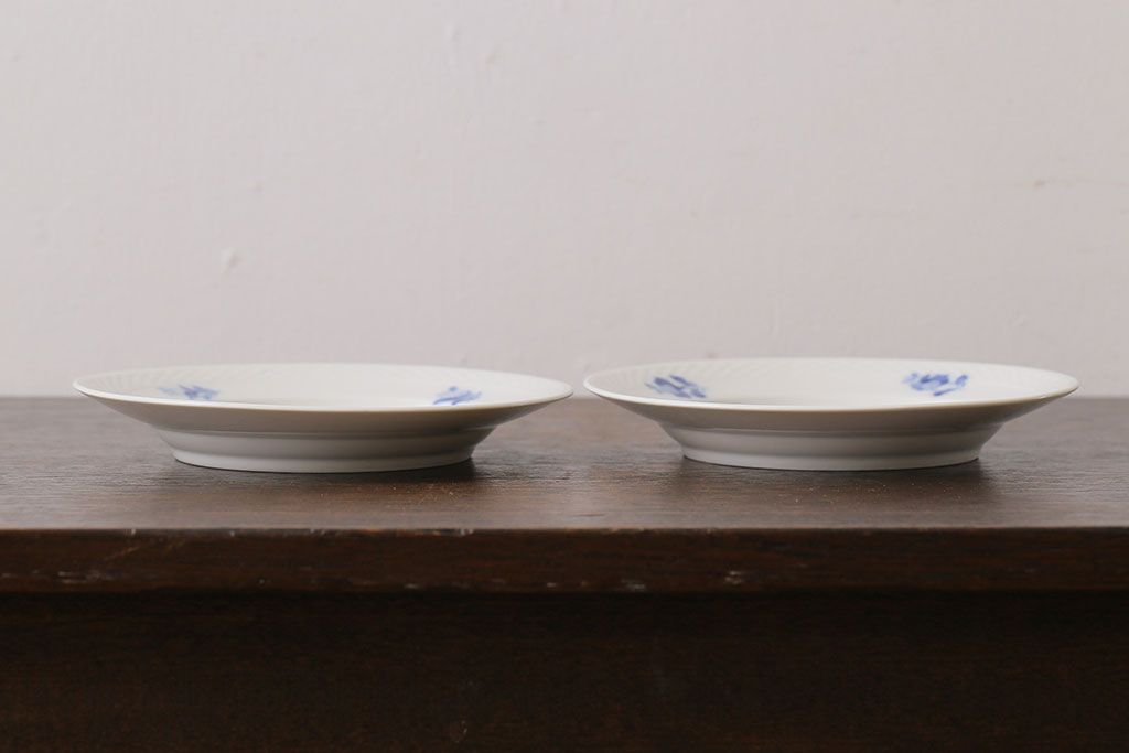 アンティーク雑貨　中古　ROYAL COPENHAGEN(ロイヤルコペンハーゲン)　ブルーフラワー　プレイン　17.5cmディーププレート(プレート、洋食器)2枚セット(2)