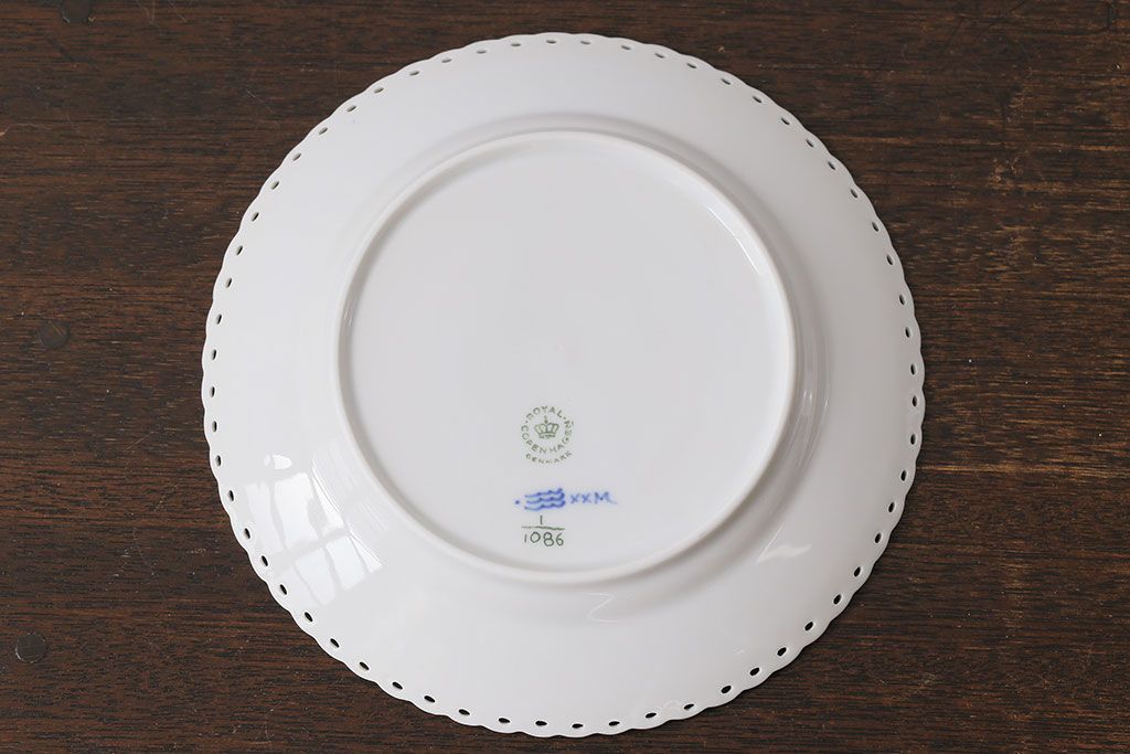 中古　ROYAL COPENHAGEN(ロイヤルコペンハーゲン)　19.5cm　ブルーフルーテッドフルレース　プレート2枚セット(洋食器)(定価約6万5千円)(2)