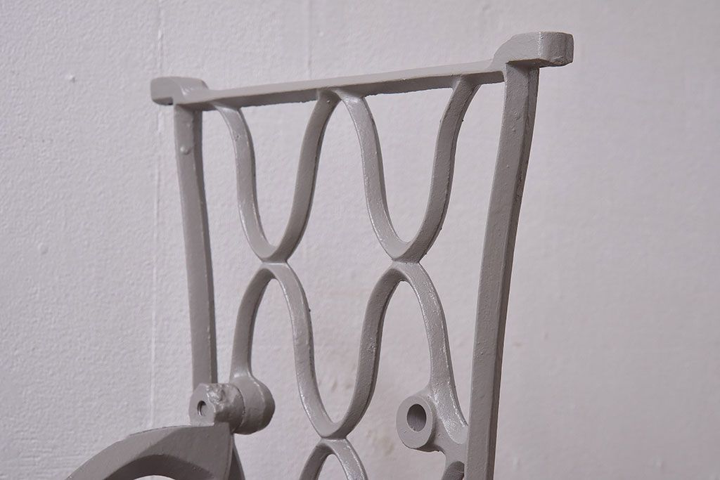 アンティーク家具　ペイント　ナチュラルな空間にもぴったりのおしゃれなミシンの鉄脚(ミシン脚)(2)