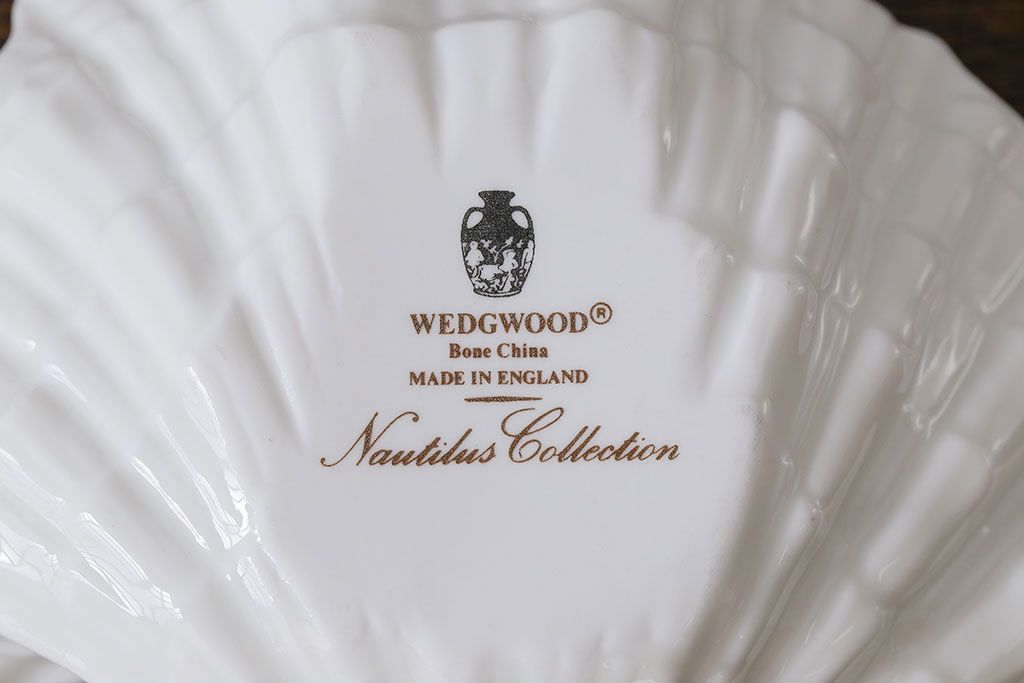 中古　イギリス Wedgwood(ウェッジウッド)　NAUTILUS(ノーチラス)　シェル型　ナッツディッシュ2枚セット(プレート)