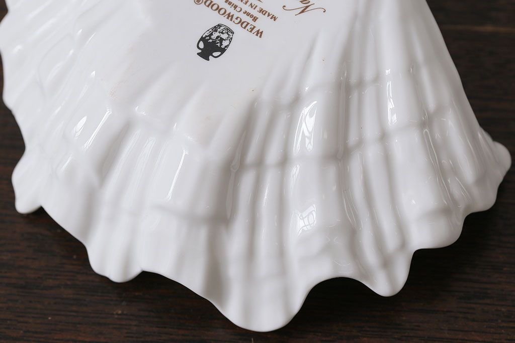 アンティーク雑貨　中古　イギリス Wedgwood(ウェッジウッド)　NAUTILUS(ノーチラス)　シェル型　ナッツディッシュ3枚セット(プレート)