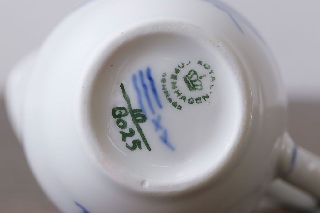 アンティーク雑貨　中古　ROYAL COPENHAGEN(ロイヤルコペンハーゲン)　ブルーフラワー　ジャグS(ミルクポット)(2)