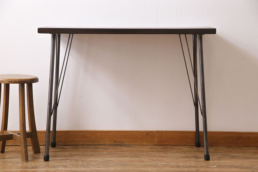 古材使用　ジャンクな雰囲気の佇まいが格好いいリメイク鉄脚テーブル(サイドテーブル、カフェテーブル)