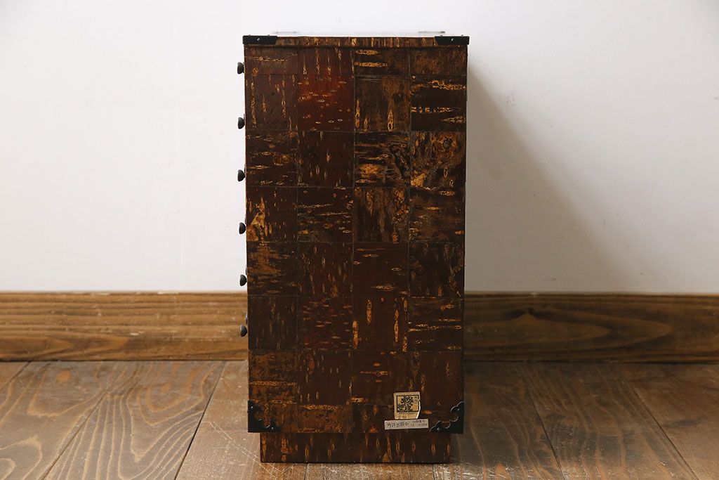 中古 伝統工芸 樺細工(桜皮細工) マス目のデザインが粋な小箪笥