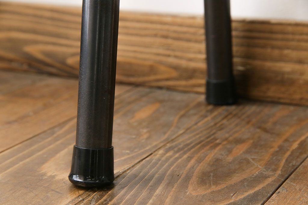 アンティーク雑貨　ラフジュ工房オリジナル　ヒバ材　飾り台にも使える鉄脚ベンチ(花台、チェア)(1)