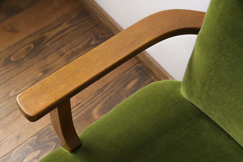 レトロ家具　昭和レトロ　カバ材　丸みを帯びた脚のアーム付き回転イス(アームチェア、ワークチェア、椅子)
