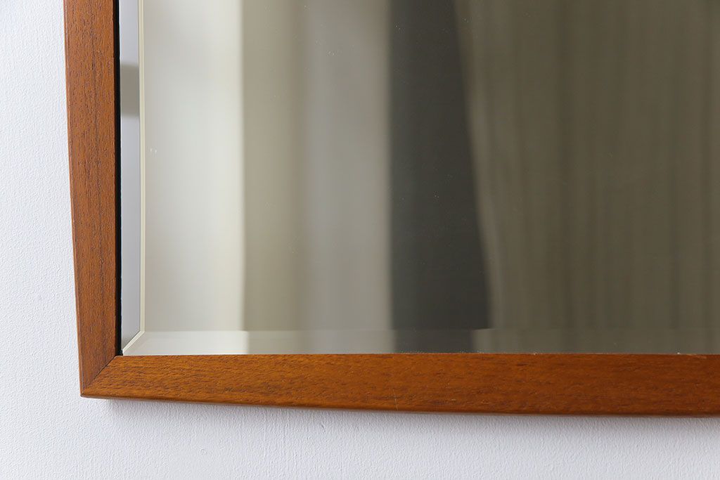 アンティーク雑貨　【O様ご成約済み】北欧ヴィンテージ　シンプルなフレームのスクエアミラー(ウォールミラー、壁掛け鏡、ビンテージ)
