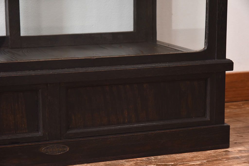 アンティーク家具　和製アンティーク　ナラ材　大正ロマン香る縦型ガラスケース(コレクションラック、陳列棚)