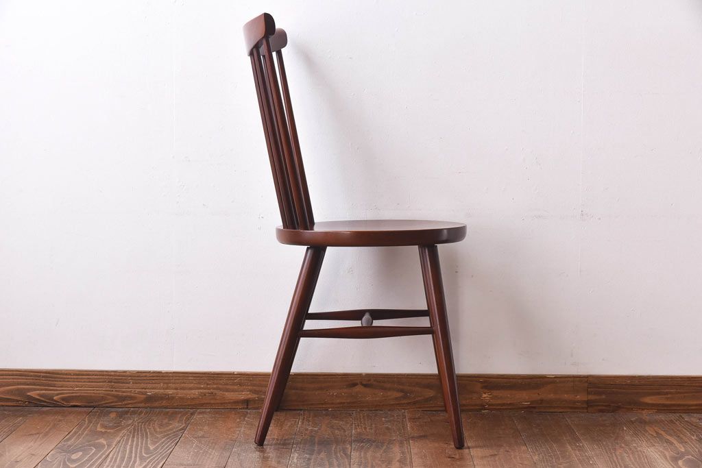 中古　秋田木工　レトロなスピンドルチェア(ダイニングチェア)