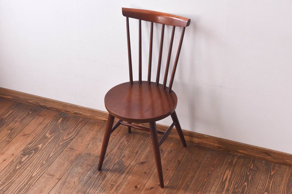 中古　秋田木工　レトロなスピンドルチェア(ダイニングチェア)