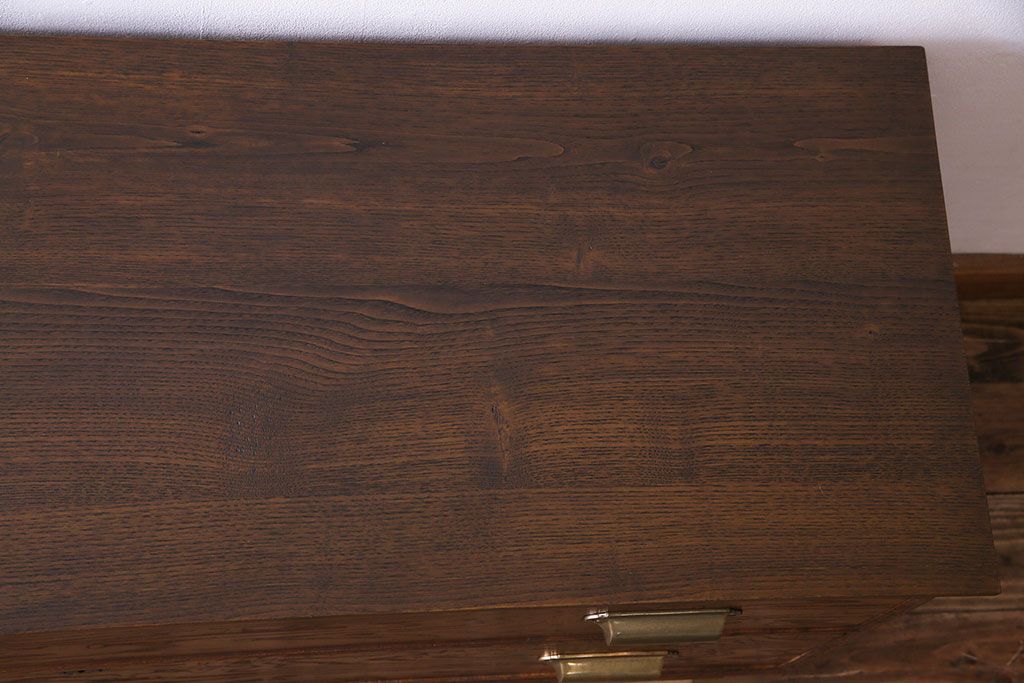 アンティーク家具　昭和初期　栓材　上品な意匠のローチェスト(ローボード、サイドボード、引き出し)(1)
