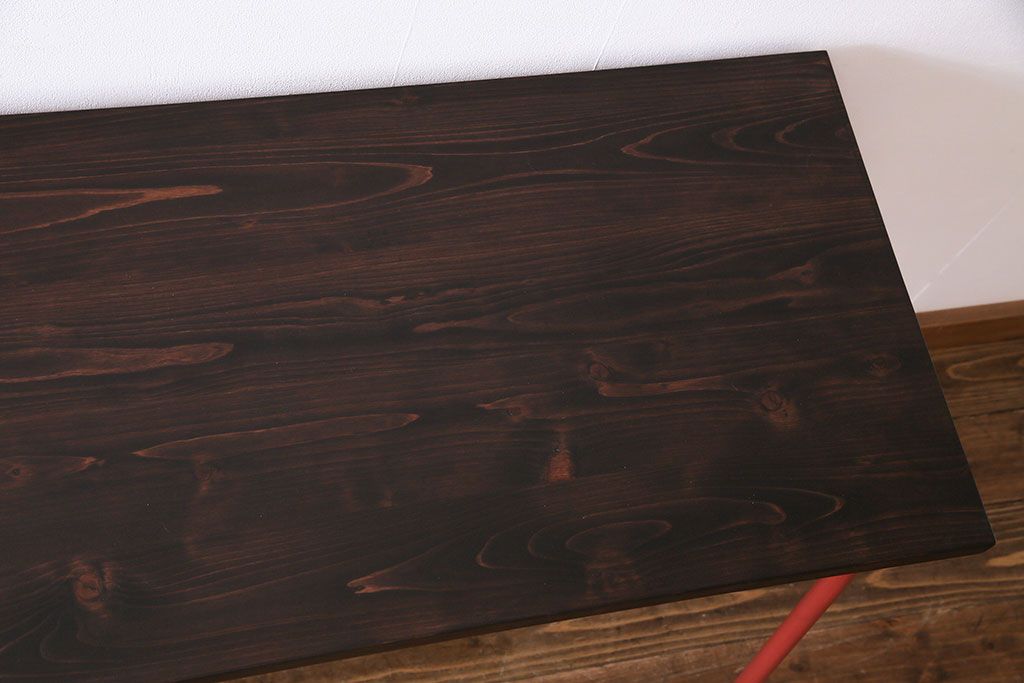 アンティーク家具　ヒノキ無垢材　コントラストが鮮やかなペイント鉄脚テーブル(作業台、カウンターテーブル)(1)